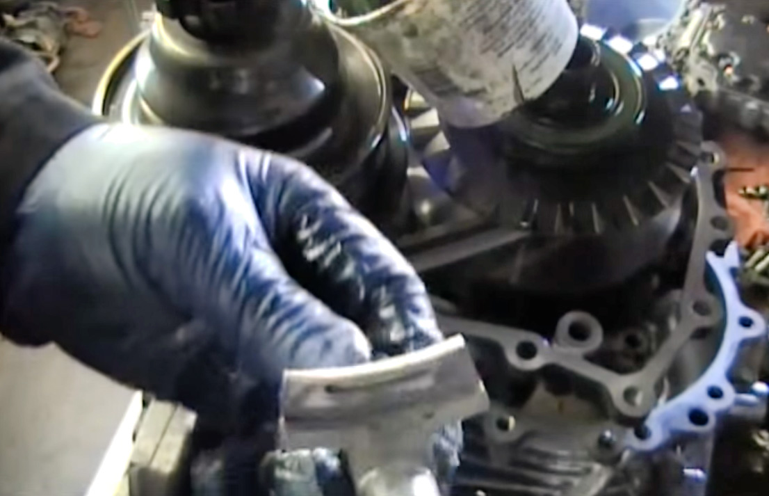 Нажмите для увеличения Натяжитель цепи